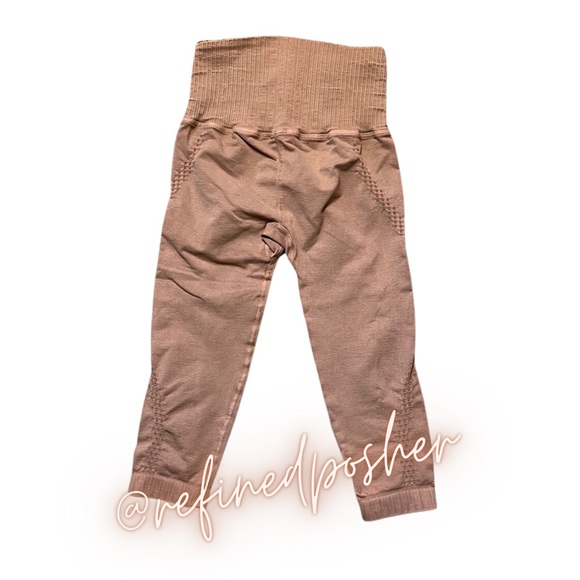 Free People Movement Good Karma High Rise Crop Leggings Desert Dune XS/S NEW - Picture 3 of 4